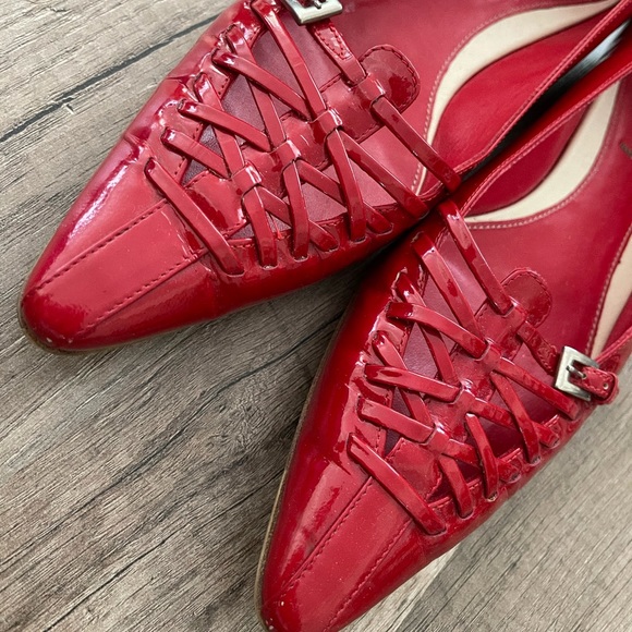 Prada Red Patent Leather Pointed Toe Flats 37.5 - Picture 4 of 8